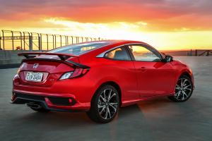 Honda Civic Si Coupe 2018 года  (LA)